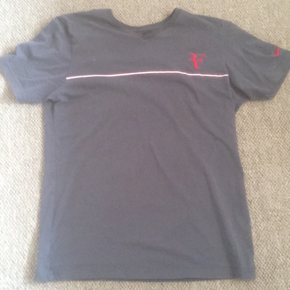 Used Nike roger Federer shirt